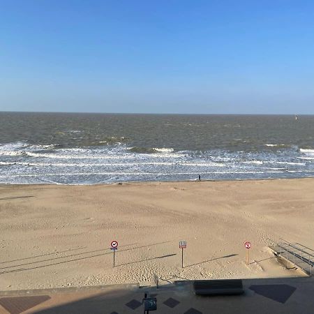 Huswell - Beautiful Spacious Studio With Frontal Sea View Knokke-Heist Dış mekan fotoğraf