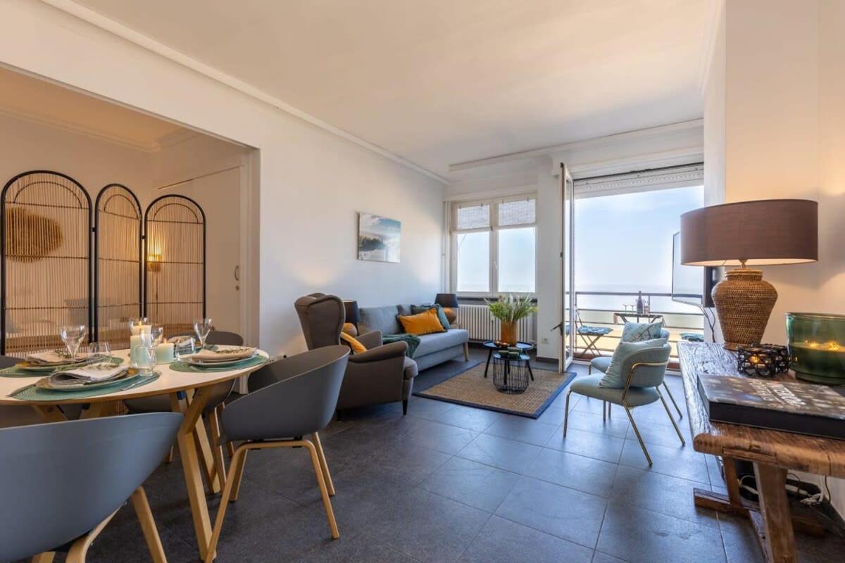 Huswell - Beautiful Spacious Studio With Frontal Sea View Knokke-Heist Dış mekan fotoğraf